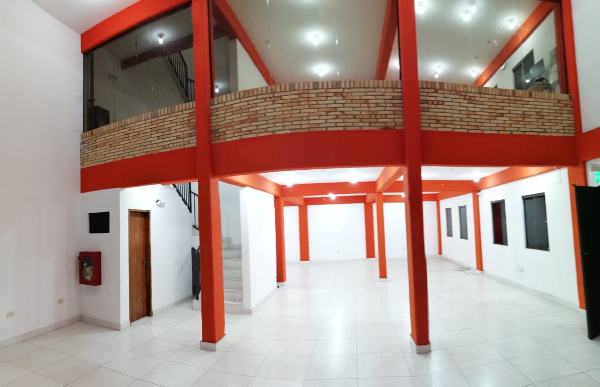 Alquilo Depósito, ShowRoom Y Oficinas En Luque‼️ C-1008 — foto 2