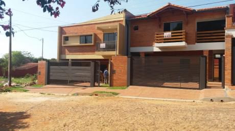 Vendo Duplex Zona Fabrica Leoopard ( Luque )