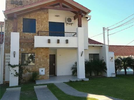 En Alquiler Casa Totalmente Amoblada De Lujo Zona Norte