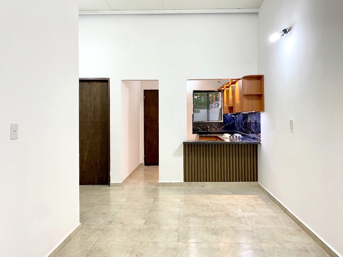 CHALET A ESTRENAR EN LUQUE ISLA BOGADO — foto 2