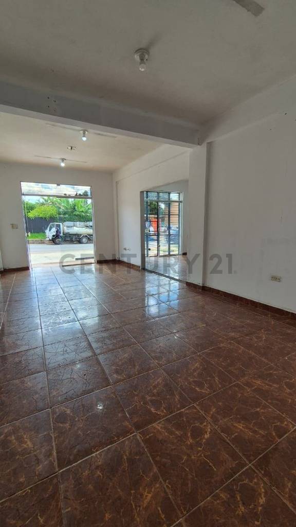 Alquilo local en Luque, Central — foto 2