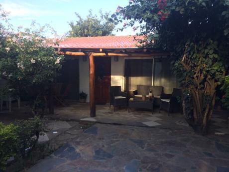 Acogedora Casa De 3 Dormitorios En Barrio Jardin Latino