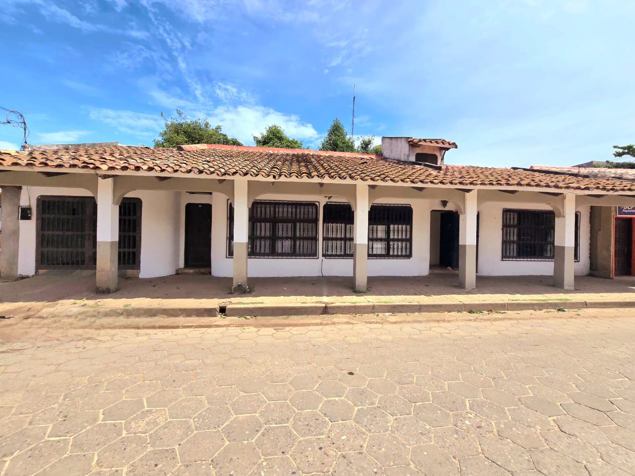 Inmueble # 54 Casa En Warnes
