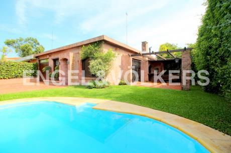 Casa En Venta Y Alquiler Opción Amueblada En Carrasco