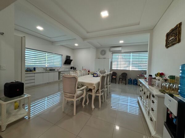 RESIDENCIA EN EL PARANÁ COUNTRY CLUB — foto 3