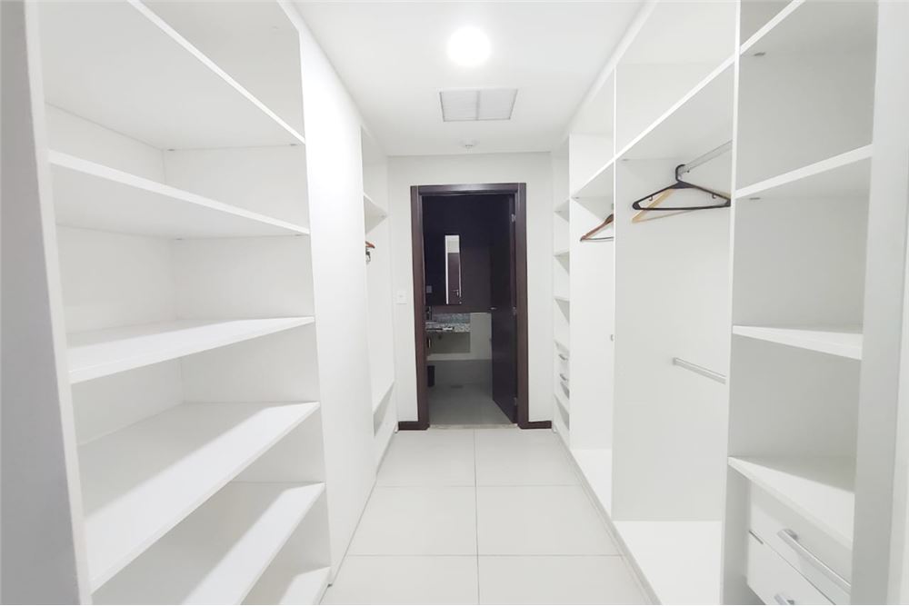 Departamento - Alquiler - Villa Morra, Paraguay — foto 3