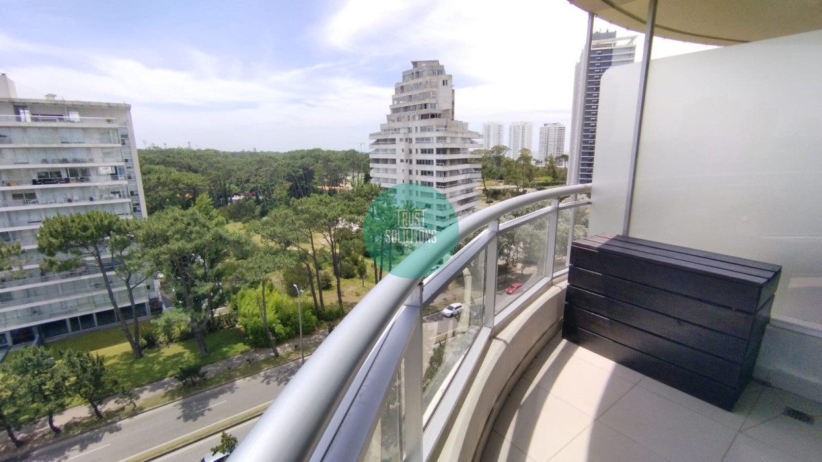 Alquiler Anual Apto 3D Brava Punta con Amenities