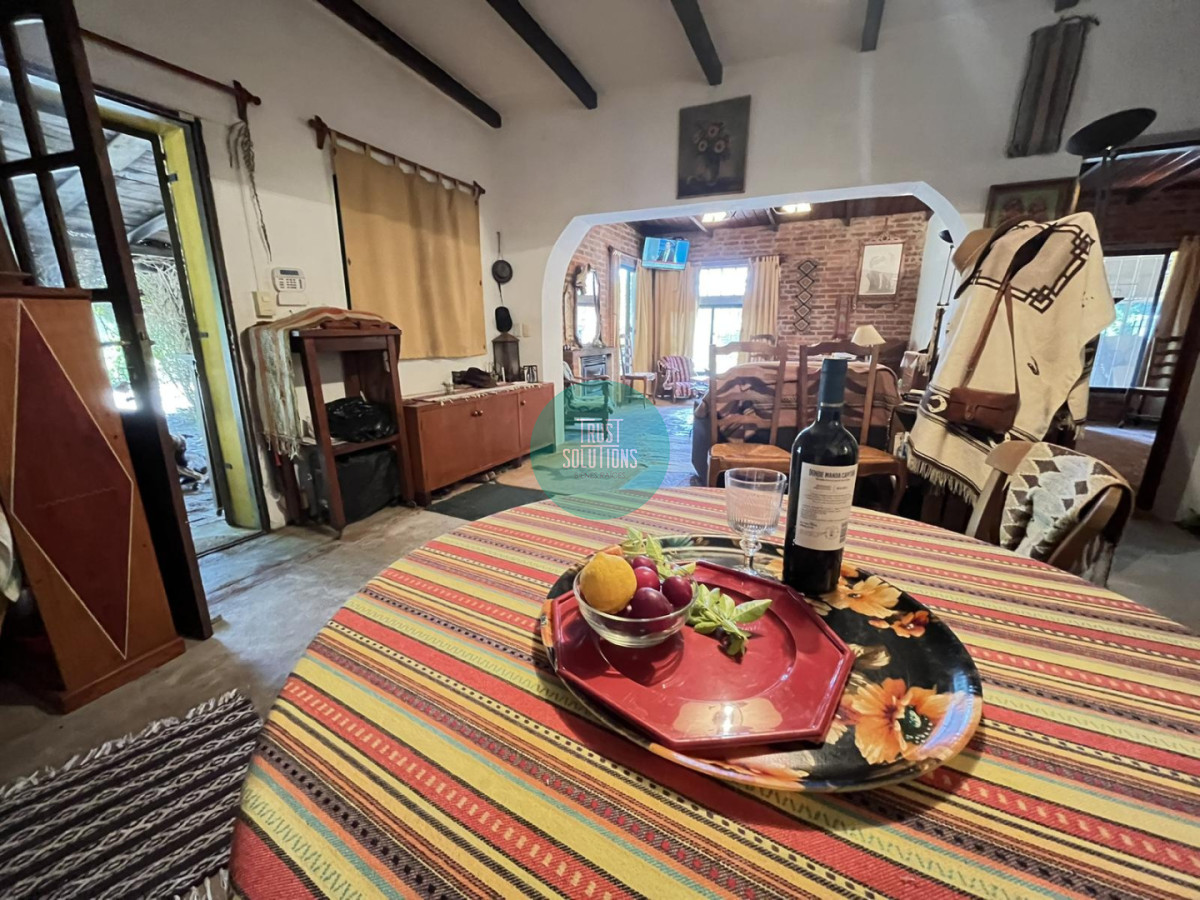 Venta Casa de campo en Colonia a pasos de la plaza de toro