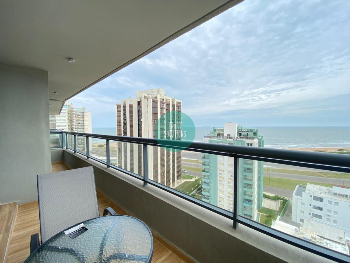 Venta y alquiler anual Apto 2D 2B Brava Punta con Amenities y próximo al mar
