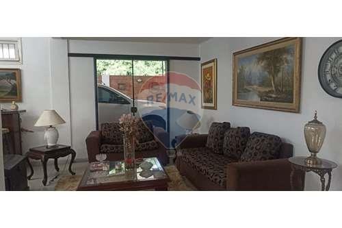 VENDO HERMOSA CASA SAN LORENZO-ZONA SALEMMA — foto 3