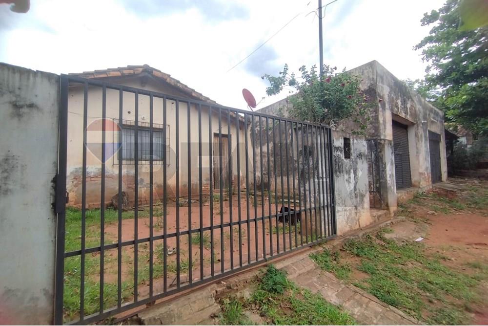 ¡TERRENO EN LAMBARÉ: INVERSIÓN EN BO. STA. LUCIA! — foto 2