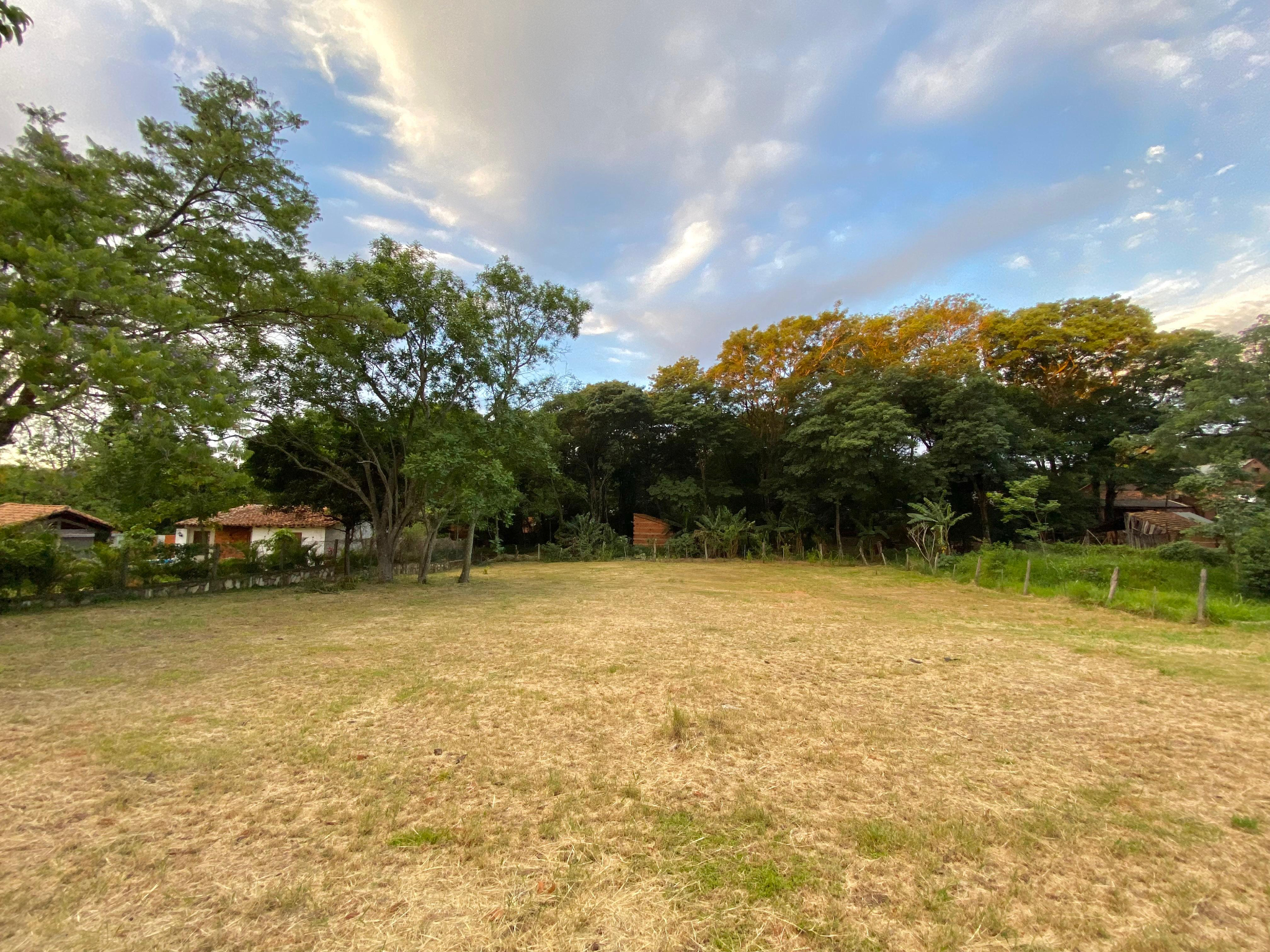 VENDO 1200m2 de TERRENO EN EL CENTRO DE ALTOS — foto 3