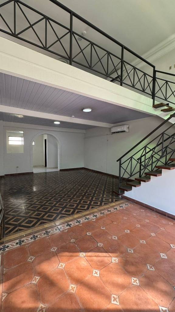 Joya arquitectónica de 1920 en alquiler | Local Comercial en Centro de Asunción — foto 3