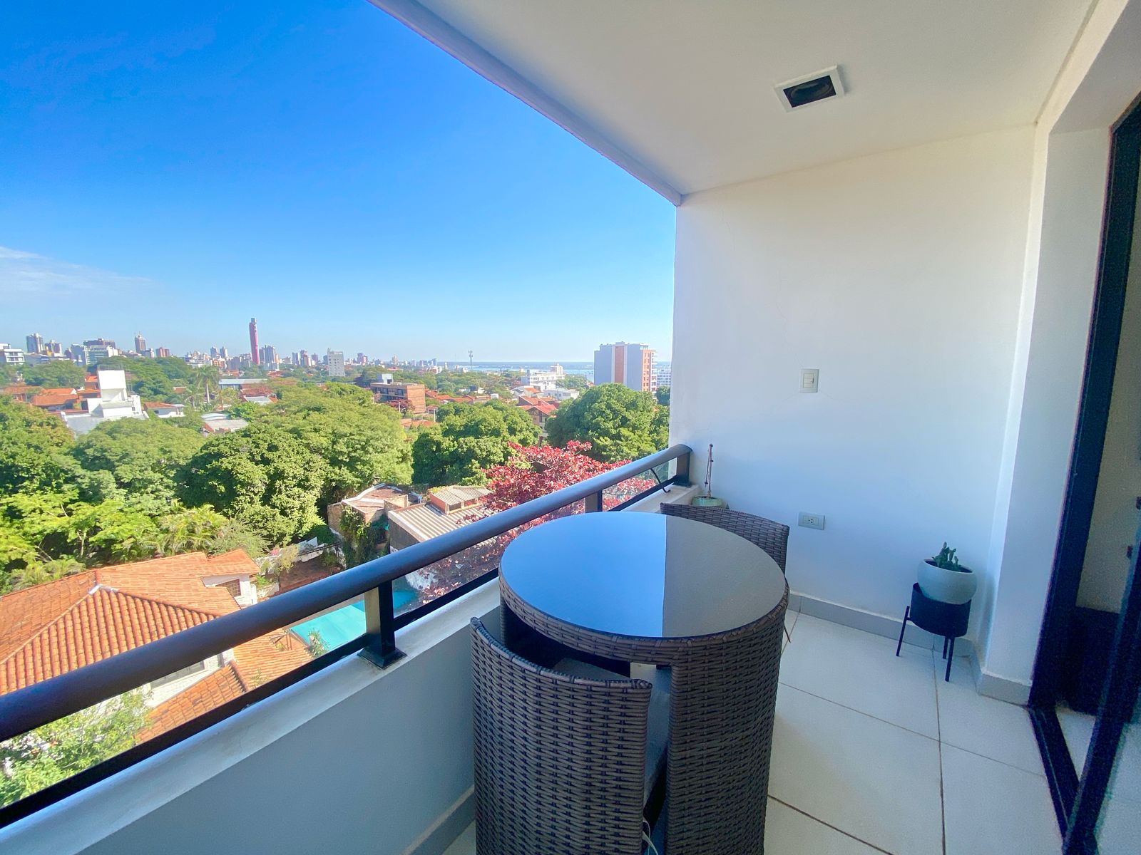 EN VENTA!!!!!  DEPARTAMENTO DE 2 DORMITORIOS  AMOBLADO — foto 3