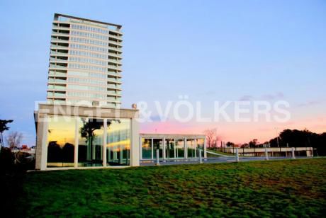 Apartamento En Venta En Montevideo – Carrasco