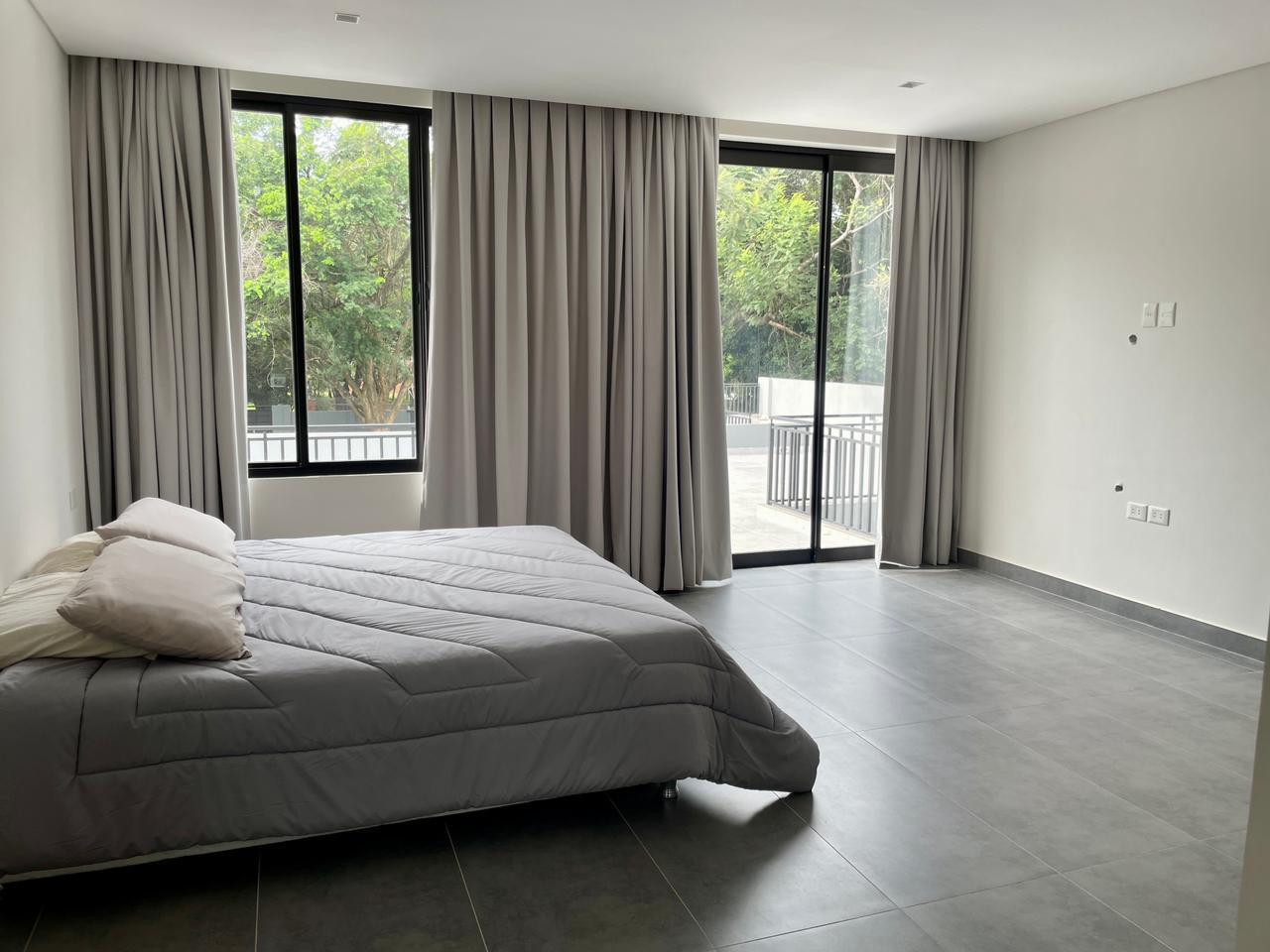 VENDO LUJOSA CASA AMOBLADA EN SANBER — foto 3