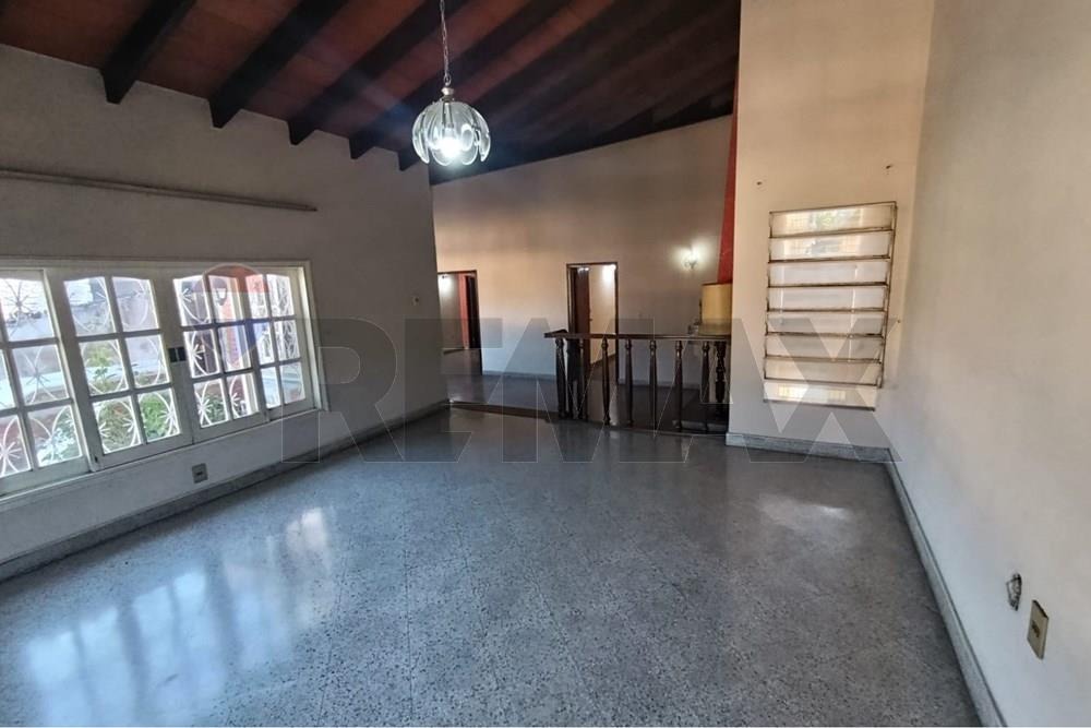 CASA / OFICINA EN ALQUILER - BARRIO OBRERO — photo 2