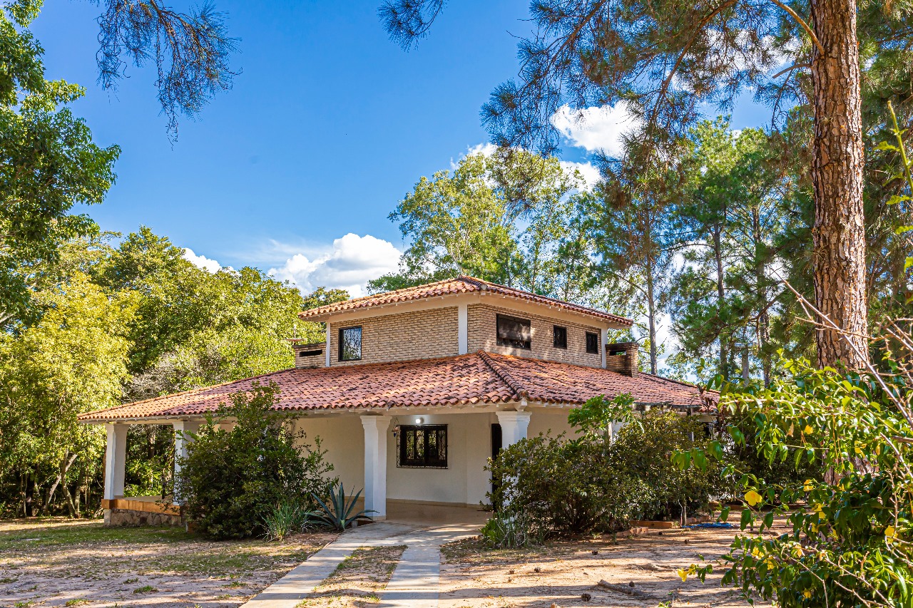 En Venta Quinta En Caacupe Con 3 Habitaciones En Suite — foto 2