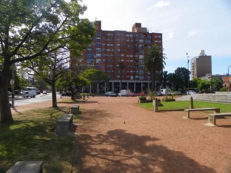 Bulevar Y Asencio Cercano A Plaza Cuba