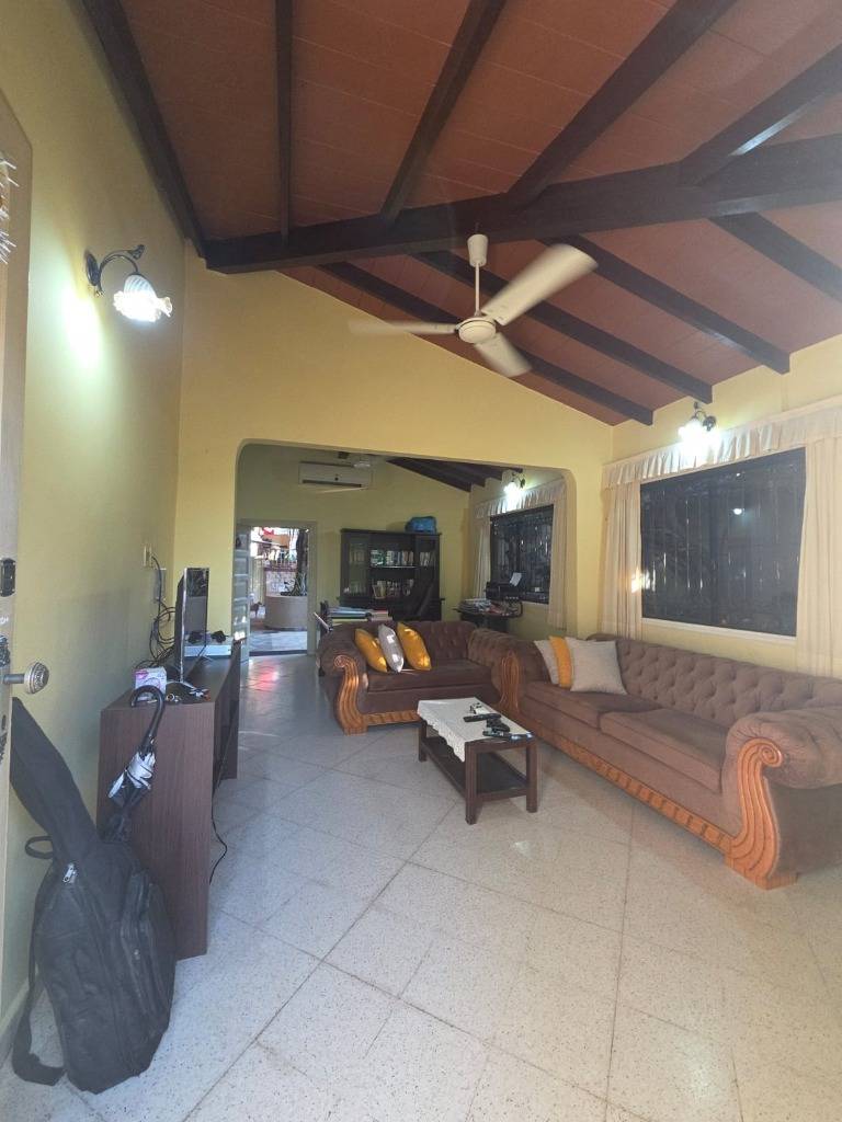 Casa 2 dorm. con quincho | Obrero — foto 3