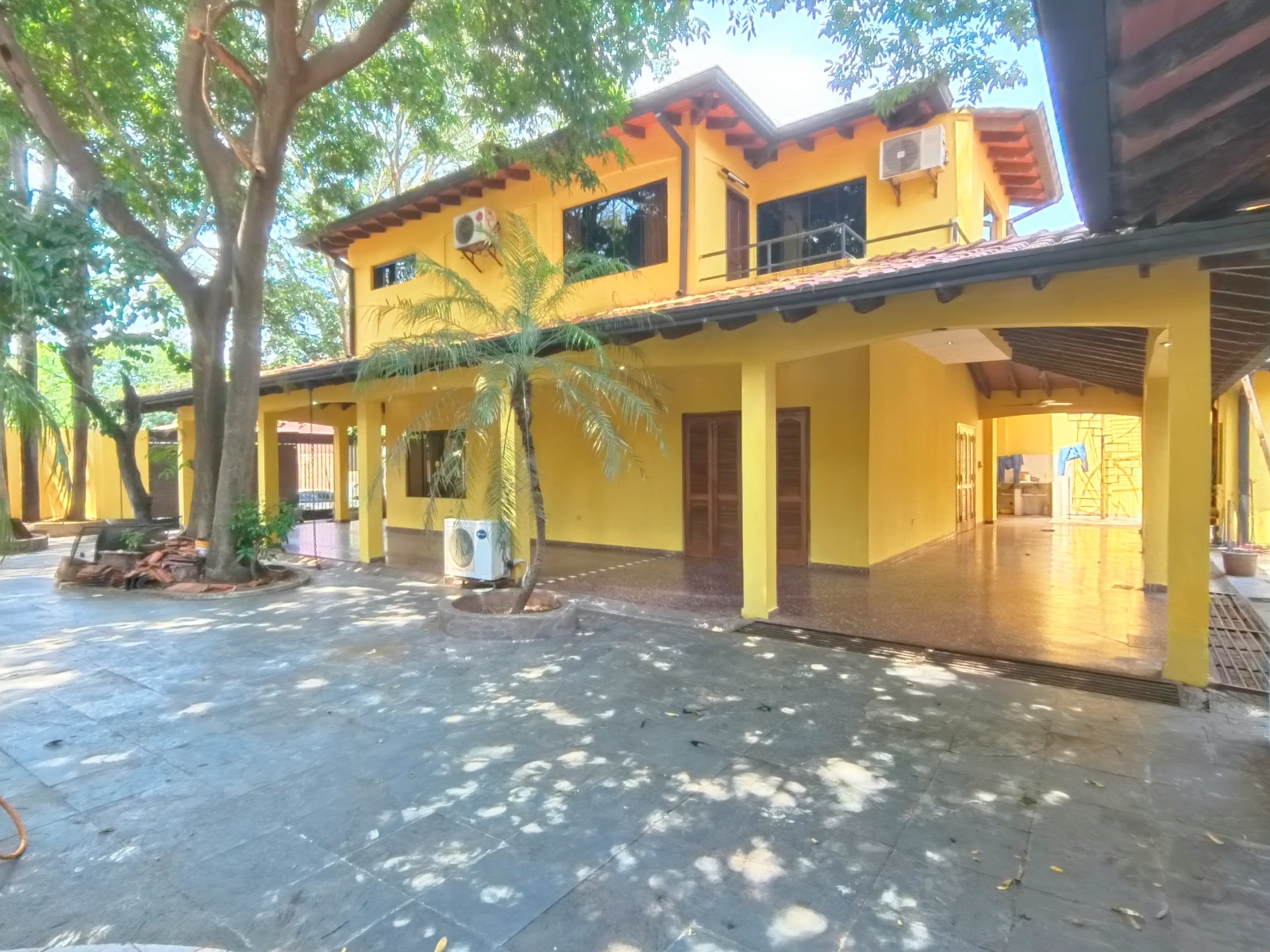 ALQUILO AMPLIA CASA EN LAMBARE — foto 3