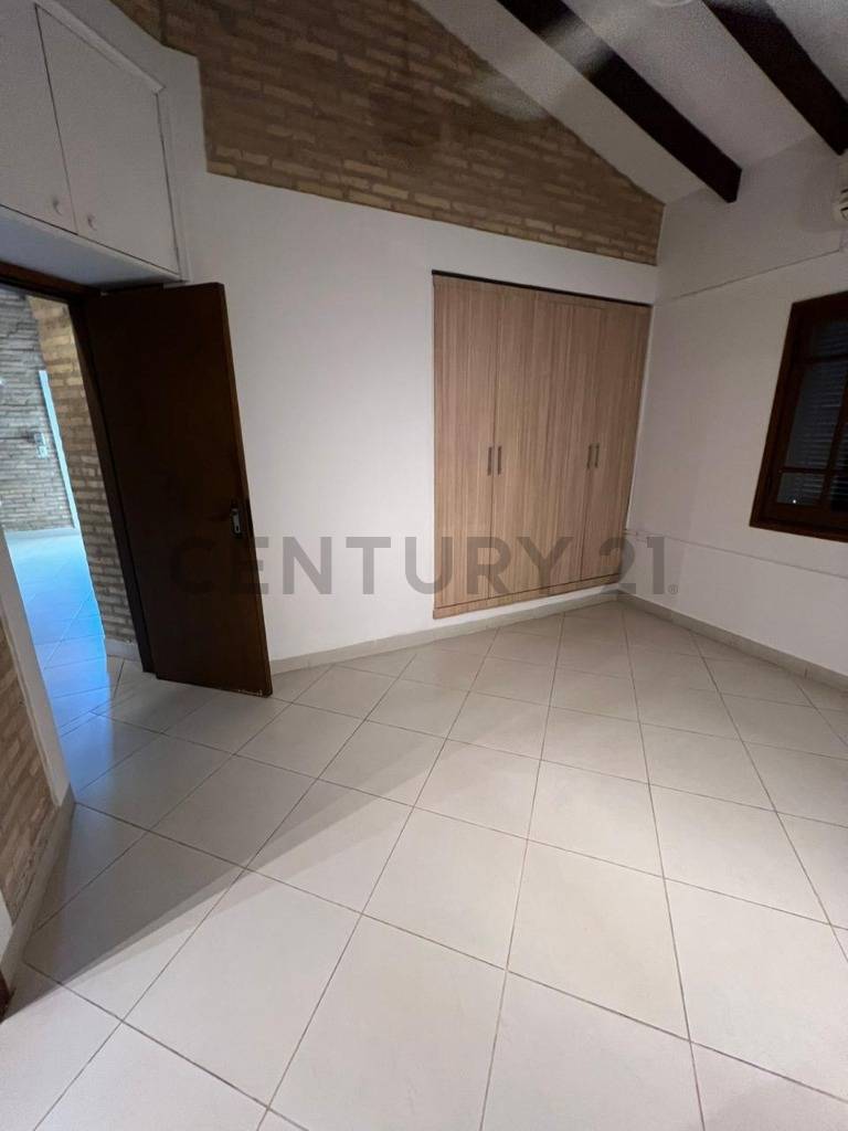 Alquiler de Casa Dúplex en Mburucuyá, Asunción — foto 2