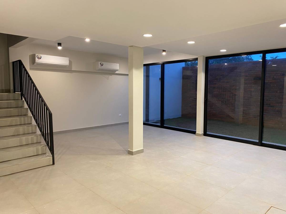 EN ALQUILER DUPLEX EN VILLA AURELIA — foto 2