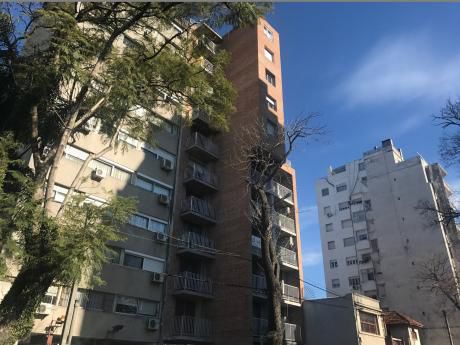 Multiuso Con Terraza Y Garaje