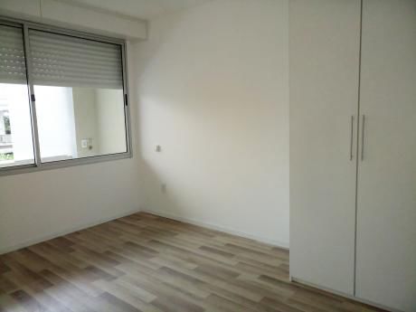 A Estrenar!! Muy Seguro. Habitaciones Amplias.