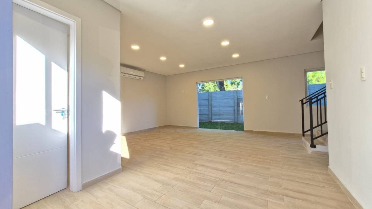 Duplex a Estrenar en Luque - Loma Merlo (Zona Rakiura) — foto 3