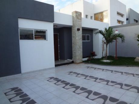 Bella Casa Minimalista A Estrenar
