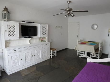 Precioso Apartamento Reciclado Ubicado En Zona Mansa.