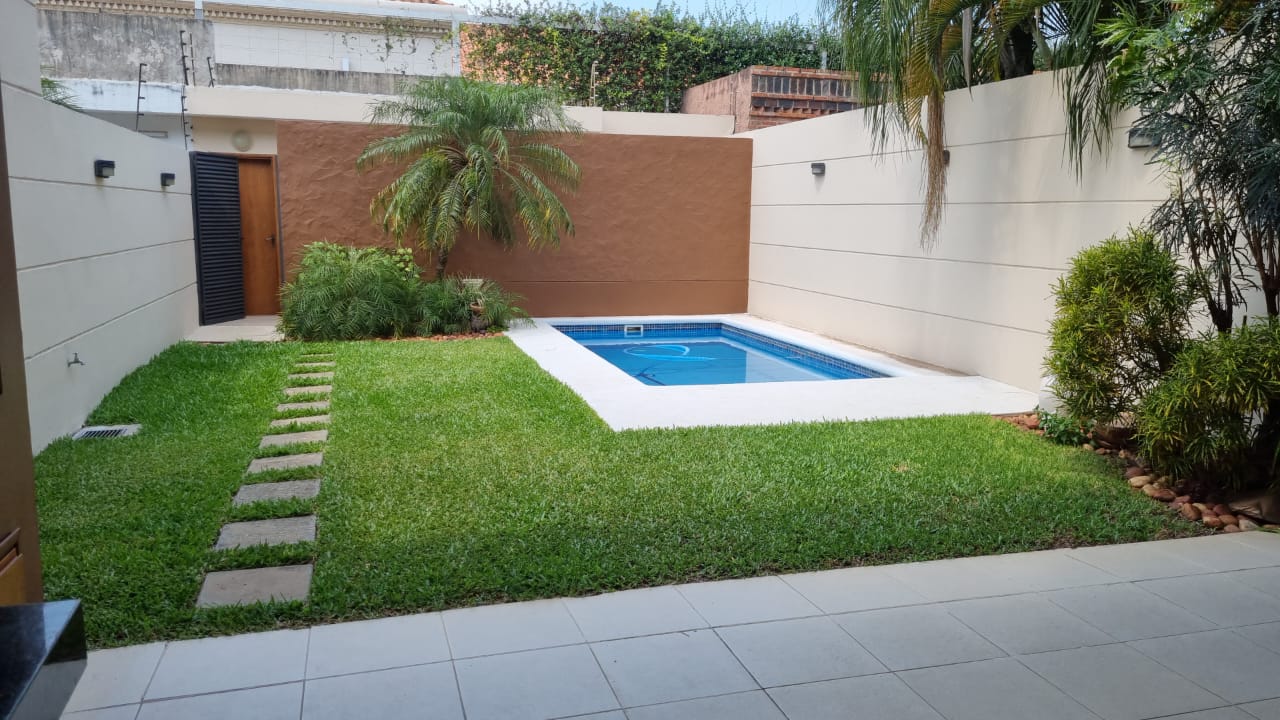 Casa en alquiler en Mburucuyá