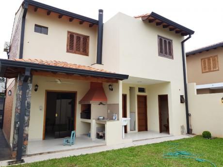 Duplex En El Barrio Santa Maria A Pasos De La Curva De La Muerte
