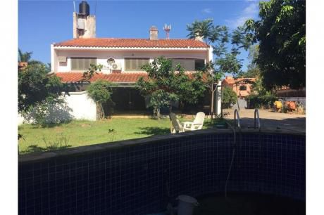 Casa Con Amplio Terreno Zona Colegio San Ignacio De Loyola. Virgen Del Huerto