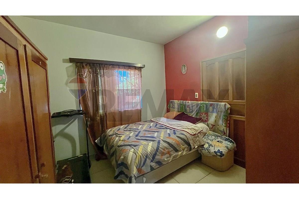 DÚPLEX EN ESQUINA EN VENTA – LAURELTY, LUQUE — foto 3
