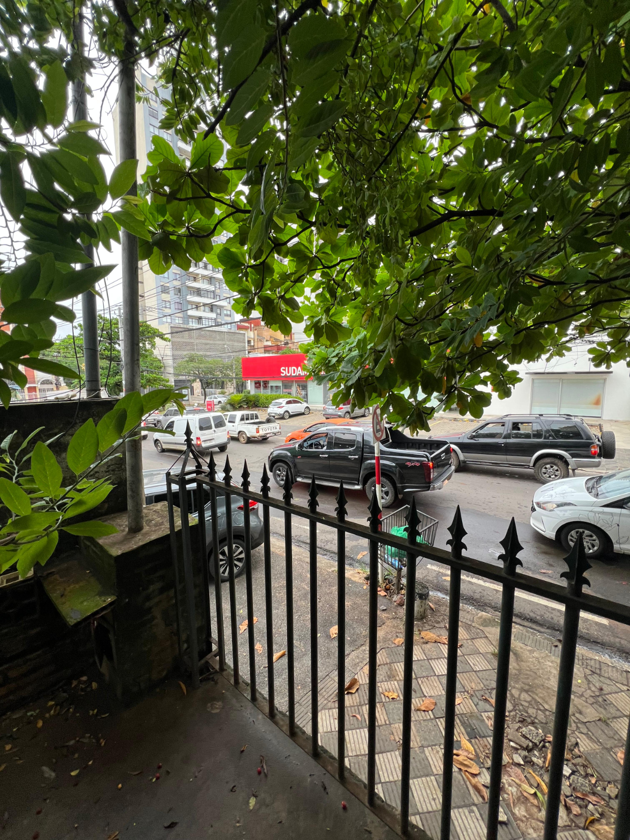 Propiedad en venta sobre Julio Correa – Zona comercial de alto tránsito — foto 2