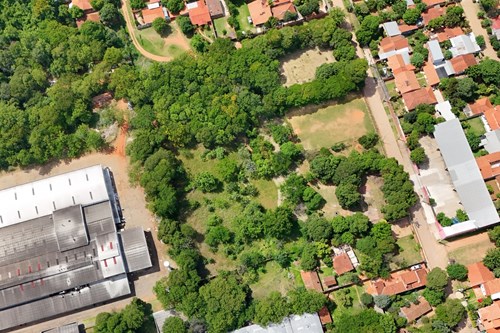 GRAN TERRENO DE 14.625 m2 en MRA - foto 3