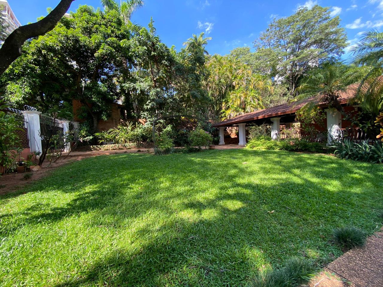ALQUILO HERMOSA CASA ZONA TRINIDAD — foto 2