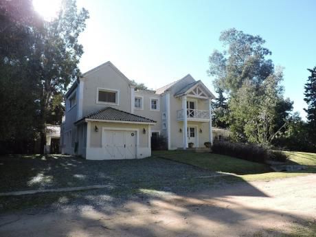 Casa En Alquiler Y Venta En Laguna Blanca