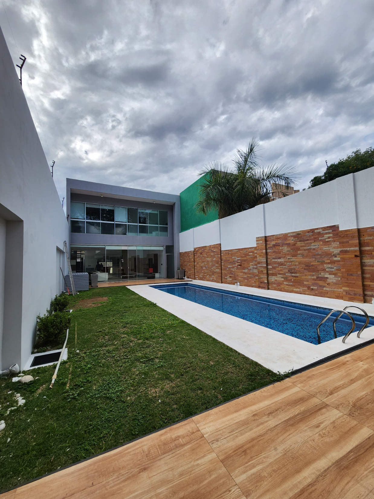 Alquilo Hermosa Casa Minimalista Full Amoblada – Ykua Sati — foto 3