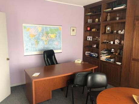 Alquiler Oficina Ciudad Vieja Con Muebles