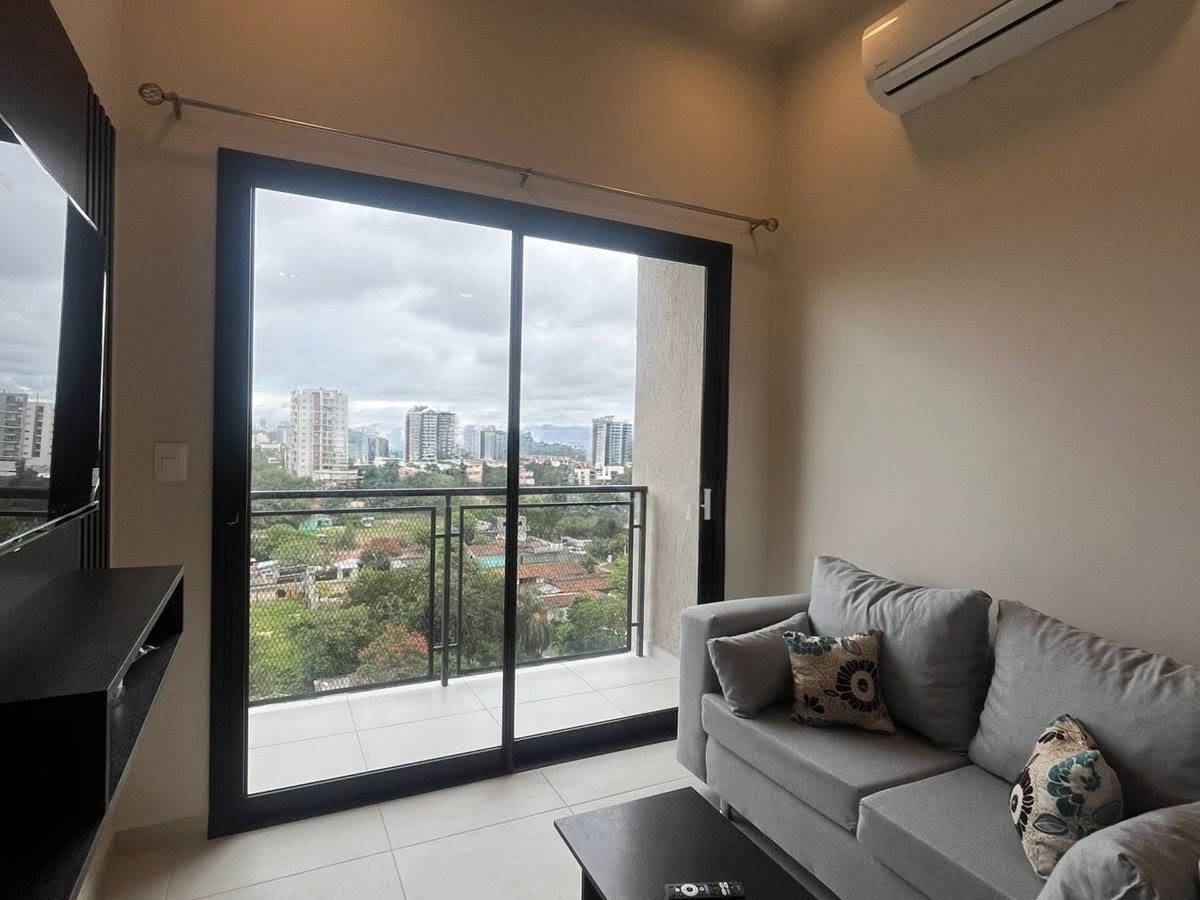 DEPARTAMENTO DE 1 DORMITORIO EN ALQUILER. CAMPO GRANDE. LUQUE. — foto 3