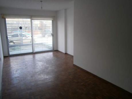 Apartamento 2 Dormitorios Patio C/ Parrillero Gge Puerto Del Buceo