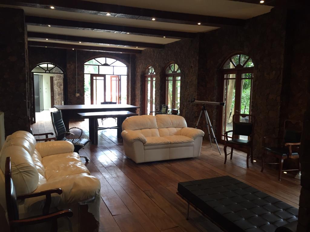 VENDO EXCLUSIVA CASA EN EL PARANA COUNTRY CLUB — foto 2
