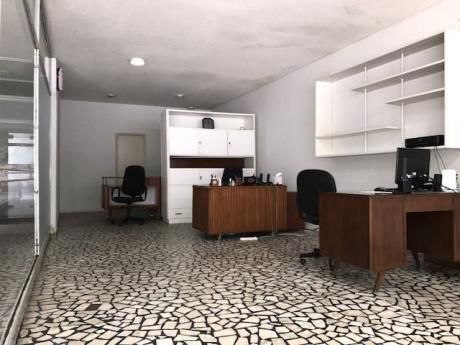 Casa, 2 Locales, Garage, Terreno Y GalpÓn Sobre Carlos MarÍa RamÍrez