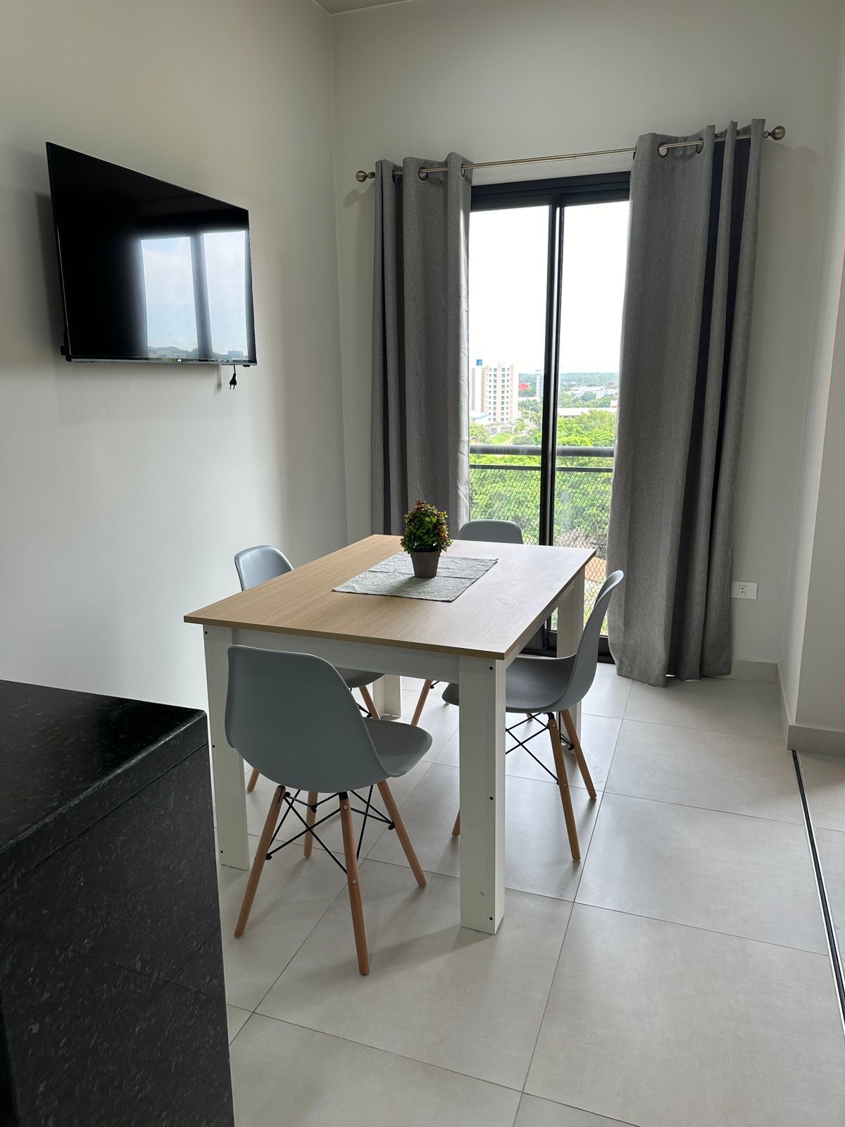 DEPARTAMENTO AMOBLADO ZONA CIT EN VENTA — foto 2