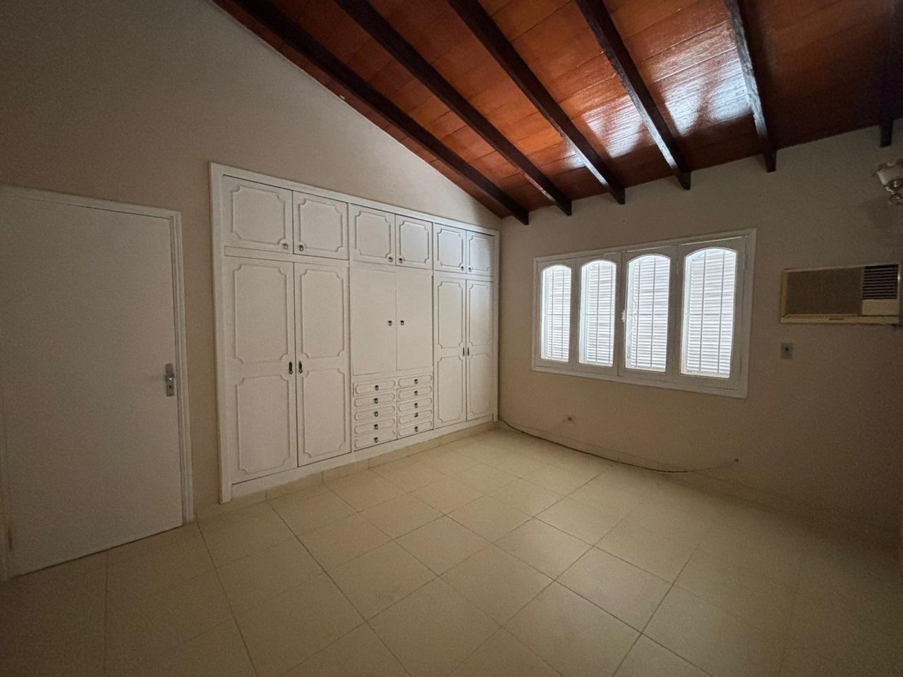 IMPONENTE CASA EN ALQUILER SOBRE LA AVDA. BRASILIA — foto 3