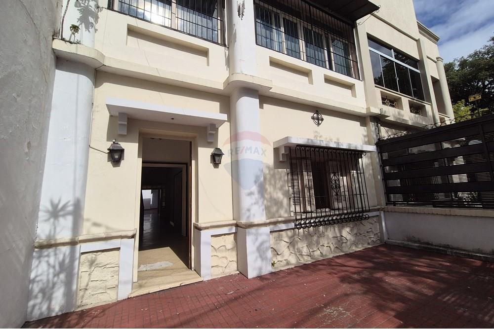 VENTA DE CASA COLONIAL EN EL CENTRO DE ASUNCIÓN — foto 3