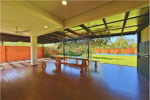 En Venta Hermosa Casa De Una Planta En San Bernardino En Puerta Del Lago — foto 3